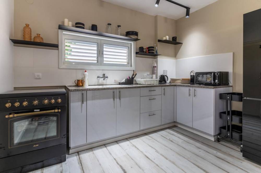 83753 המתחם הפנימי, וילה הרצליה על הים, וילה  בהרצליה פיתוח וילות - Vila 4 U