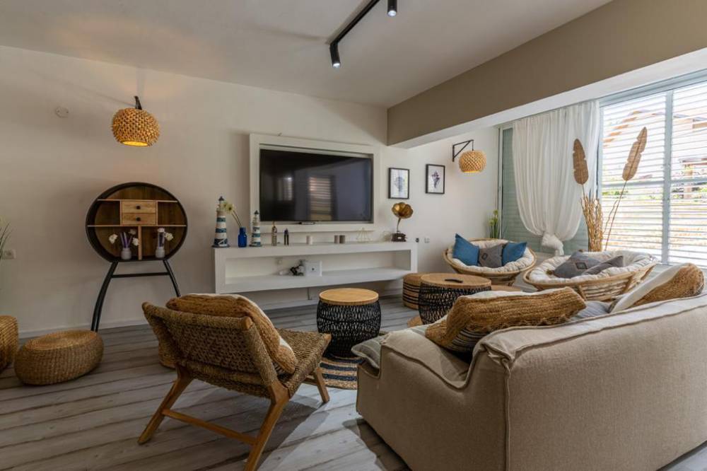 83756 המתחם הפנימי, וילה הרצליה על הים, וילה  בהרצליה פיתוח וילות - Vila 4 U