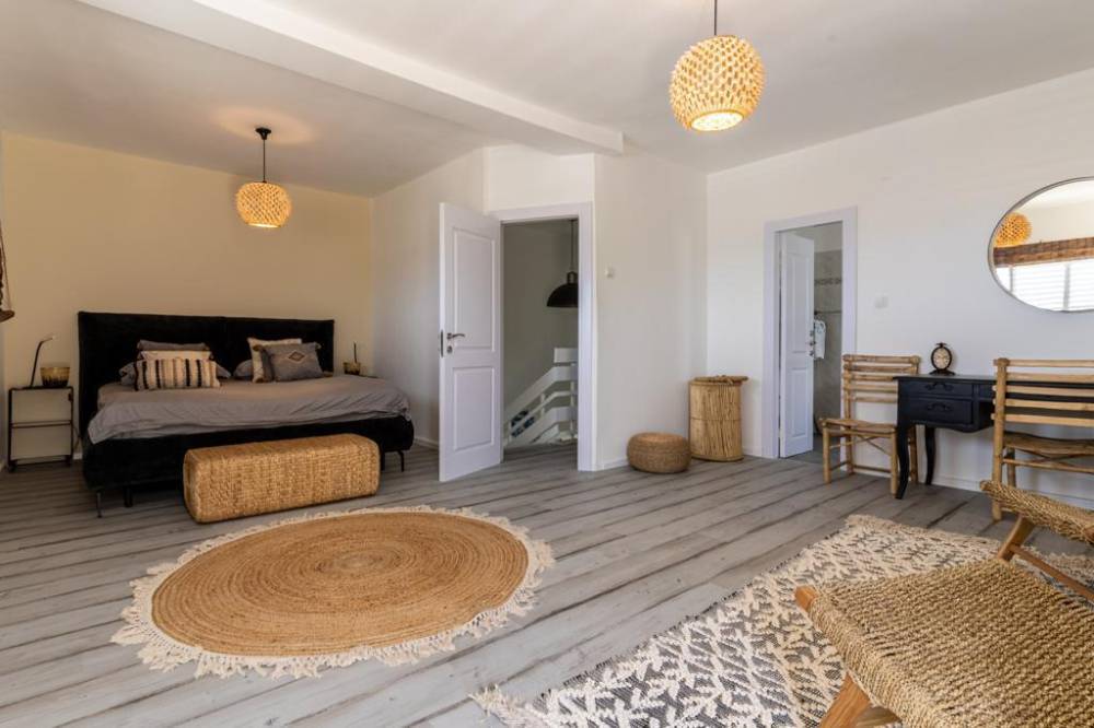 83758 המתחם הפנימי, וילה הרצליה על הים, וילה  בהרצליה פיתוח וילות - Vila 4 U