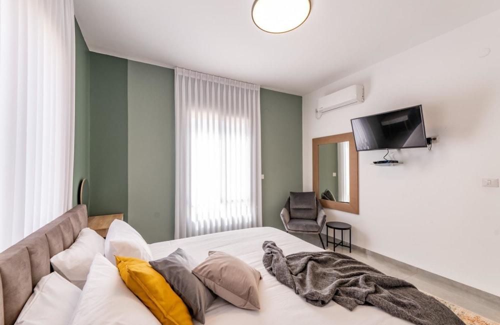 83947 גלריית פנים, אחוזת עומרי, וילה  בצוריאל וילות - Vila 4 U