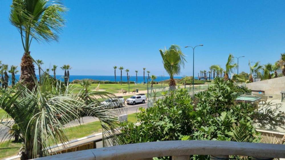 84281 גלריה כללית, אחוזה על הים-סטיי פירסט קלאס, וילה  בנתניה וילות - Vila 4 U