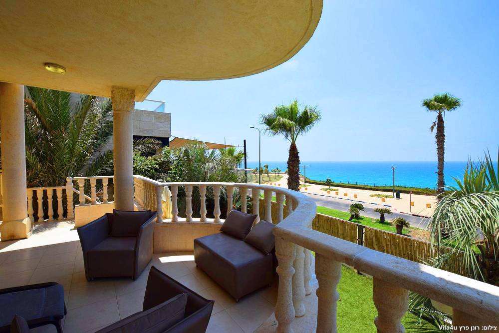 84304 המתחם החיצוני, אחוזה על הים-סטיי פירסט קלאס, וילה  בנתניה וילות - Vila 4 U