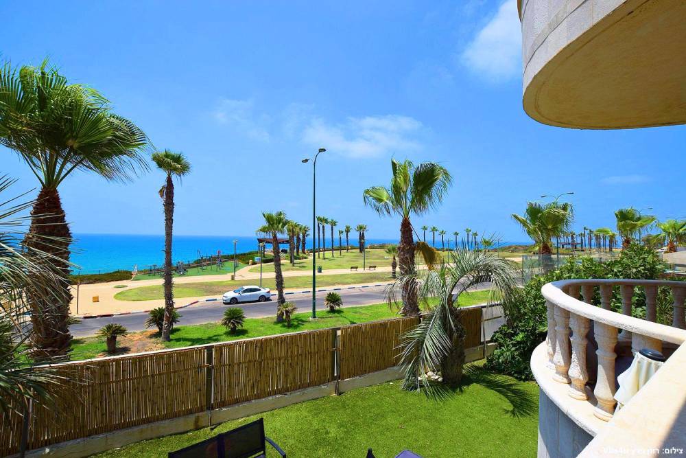 84310 המתחם החיצוני, אחוזה על הים-סטיי פירסט קלאס, וילה  בנתניה וילות - Vila 4 U