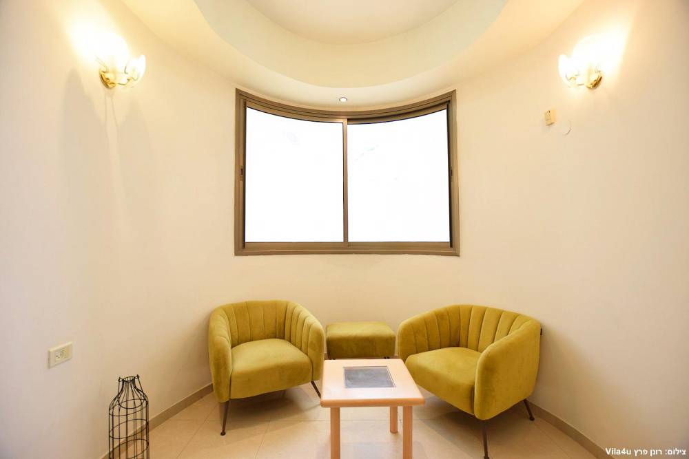 84327 המתחם הפנימי, אחוזה על הים-סטיי פירסט קלאס, וילה  בנתניה וילות - Vila 4 U