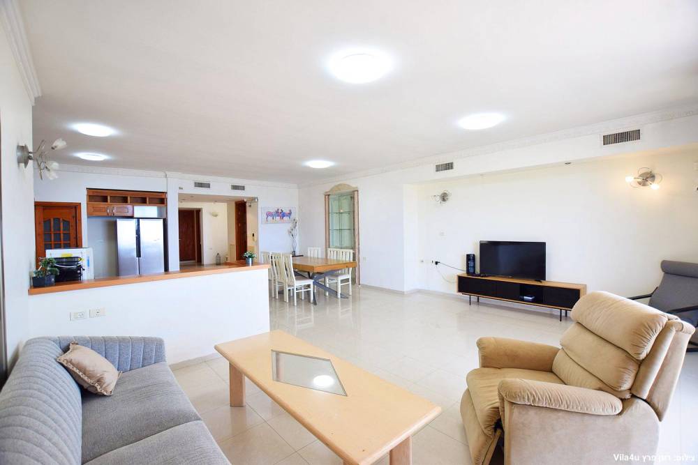 84331 המתחם הפנימי, אחוזה על הים-סטיי פירסט קלאס, וילה  בנתניה וילות - Vila 4 U