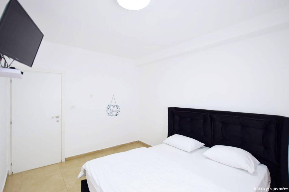 84567 מתחם פנימי, וילה גלי, וילה  בשדות מיכה וילות - Vila 4 U