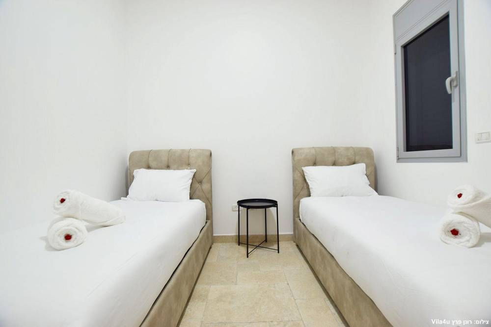 84584 כללי, אחוזת אפיקי מים, וילה  בתירוש וילות - Vila 4 U