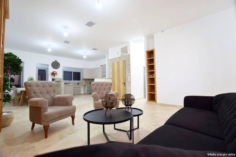 84606 המתחם הפנימי, אחוזת אפיקי מים, וילה  בתירוש וילות - Vila 4 U