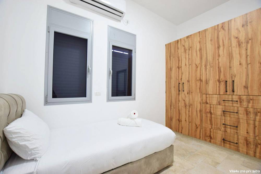 84610 המתחם הפנימי, אחוזת אפיקי מים, וילה  בתירוש וילות - Vila 4 U