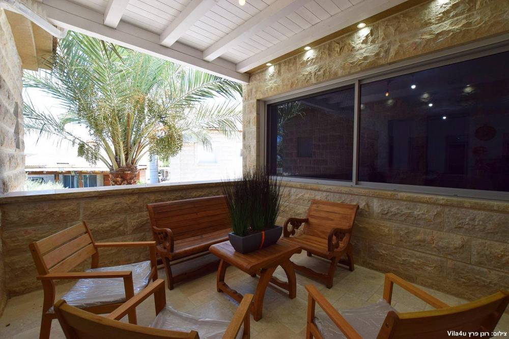 84647 המתחם החיצוני, אחוזת אפיקי מים, וילה  בתירוש וילות - Vila 4 U