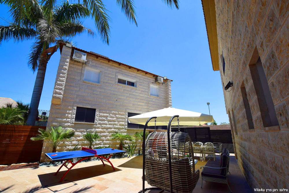 84671 המתחם החיצוני, אחוזת אפיקי מים, וילה  בתירוש וילות - Vila 4 U
