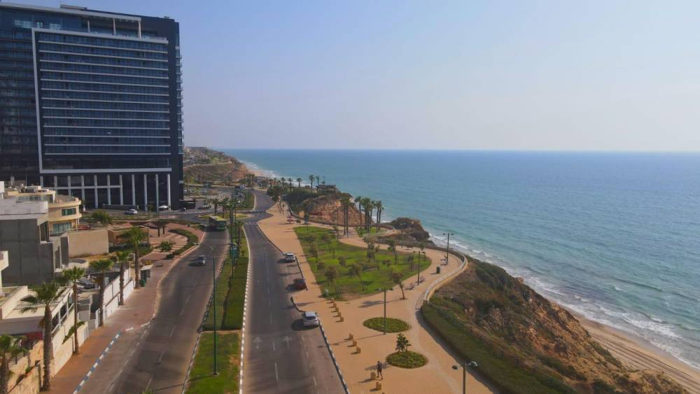 85293 המתחם החיצוני, וילה רויאל מול הים, וילה  בנתניה וילות - Vila 4 U