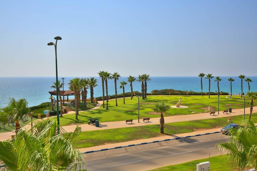 85295 המתחם החיצוני, וילה רויאל מול הים, וילה  בנתניה וילות - Vila 4 U