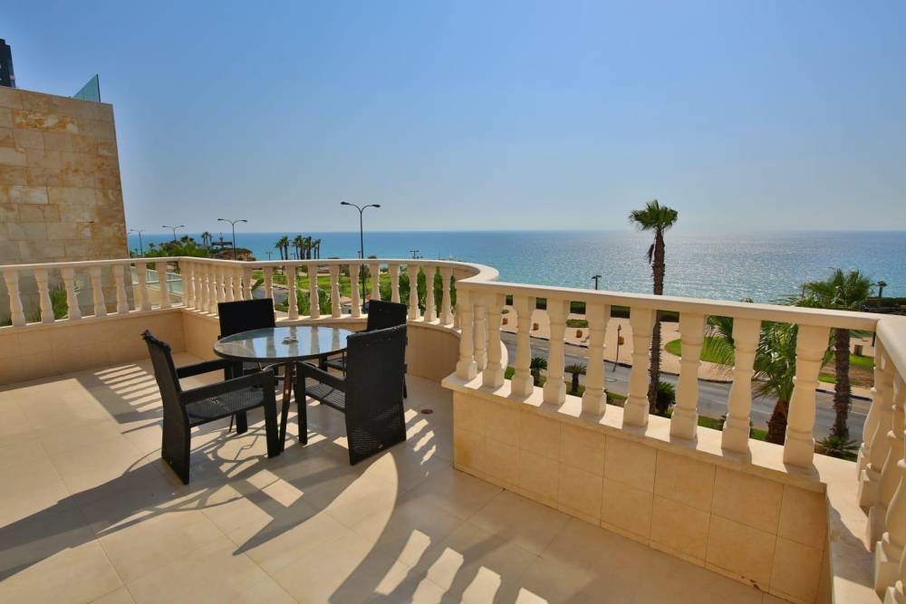 85303 המתחם החיצוני, וילה רויאל מול הים, וילה  בנתניה וילות - Vila 4 U