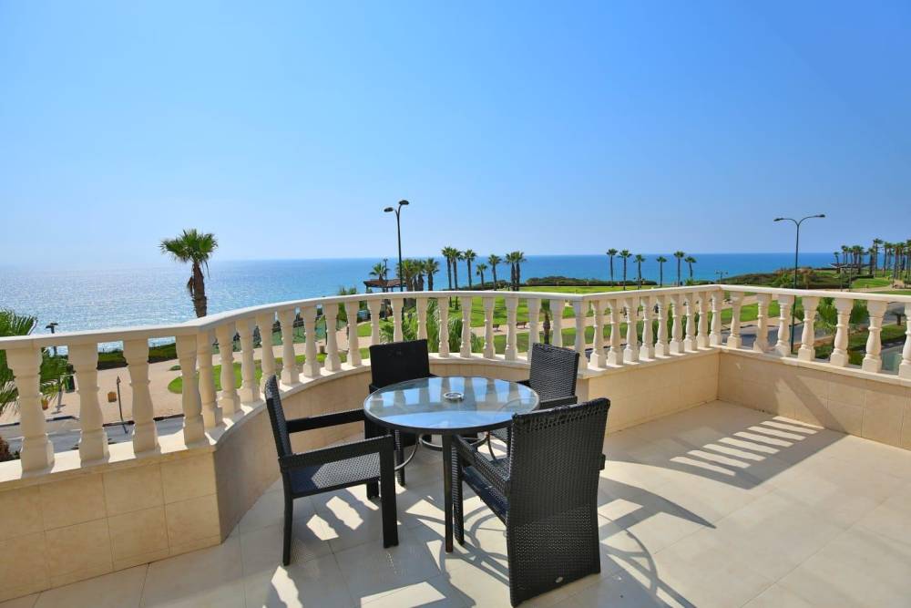 85308 המתחם החיצוני, וילה רויאל מול הים, וילה  בנתניה וילות - Vila 4 U