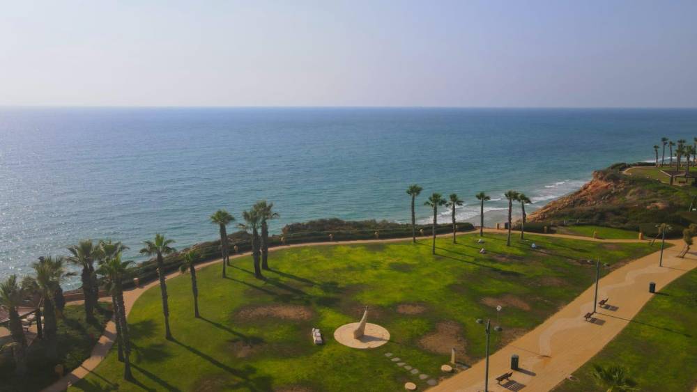 85314 המתחם החיצוני, וילה רויאל מול הים, וילה  בנתניה וילות - Vila 4 U