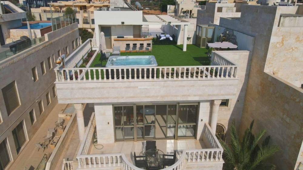 85328 המתחם החיצוני, וילה רויאל מול הים, וילה  בנתניה וילות - Vila 4 U