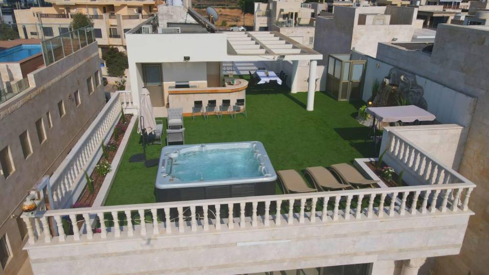 85334 המתחם החיצוני, וילה רויאל מול הים, וילה  בנתניה וילות - Vila 4 U