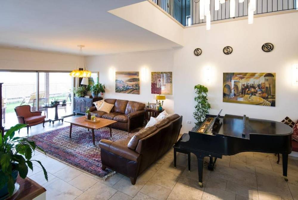 85884 פנים הוילה והחדרים, וילה נטופה כושר - Villa Netofa Kosher, וילה  במצפה נטופה וילות - Vila 4 U