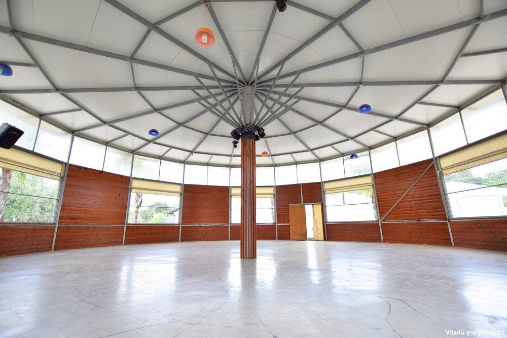 87713 אטרקציות במקום, חוות מונפורטויטו, וילה  בגורן וילות - Vila 4 U