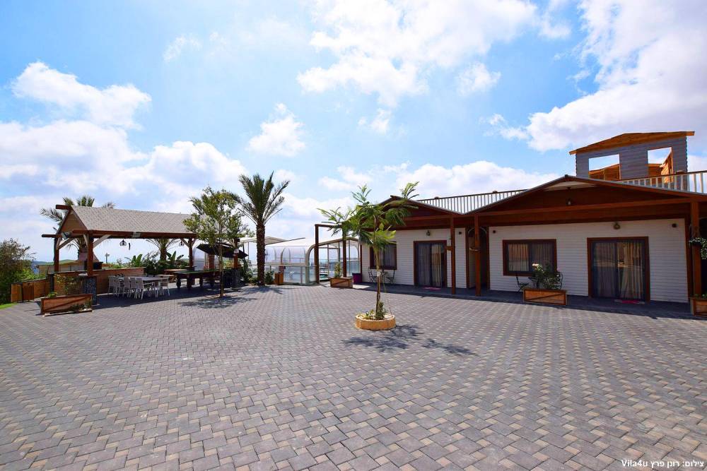 88918 המתחם החיצוני, אחוזת ראש ההר, וילה  בירכא וילות - Vila 4 U