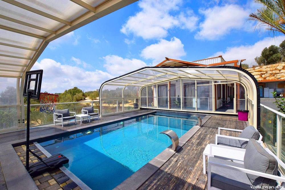 88921 המתחם החיצוני, אחוזת ראש ההר, וילה  בירכא וילות - Vila 4 U