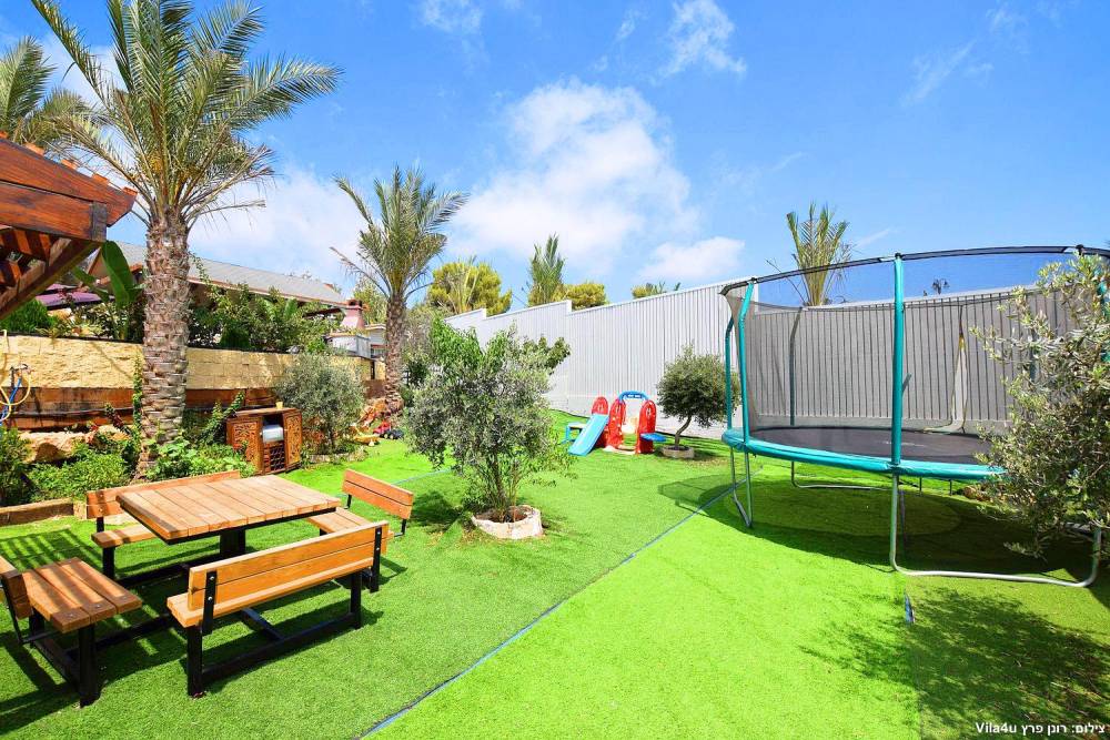 88944 המתחם החיצוני, אחוזת ראש ההר, וילה  בירכא וילות - Vila 4 U