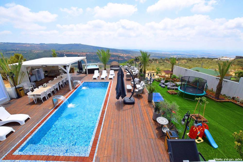 89062 מתחם חיצוני, וילה ראש ההר ריזורט, וילה  בירכא וילות - Vila 4 U