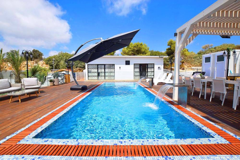 89084 מתחם חיצוני, וילה ראש ההר ריזורט, וילה  בירכא וילות - Vila 4 U