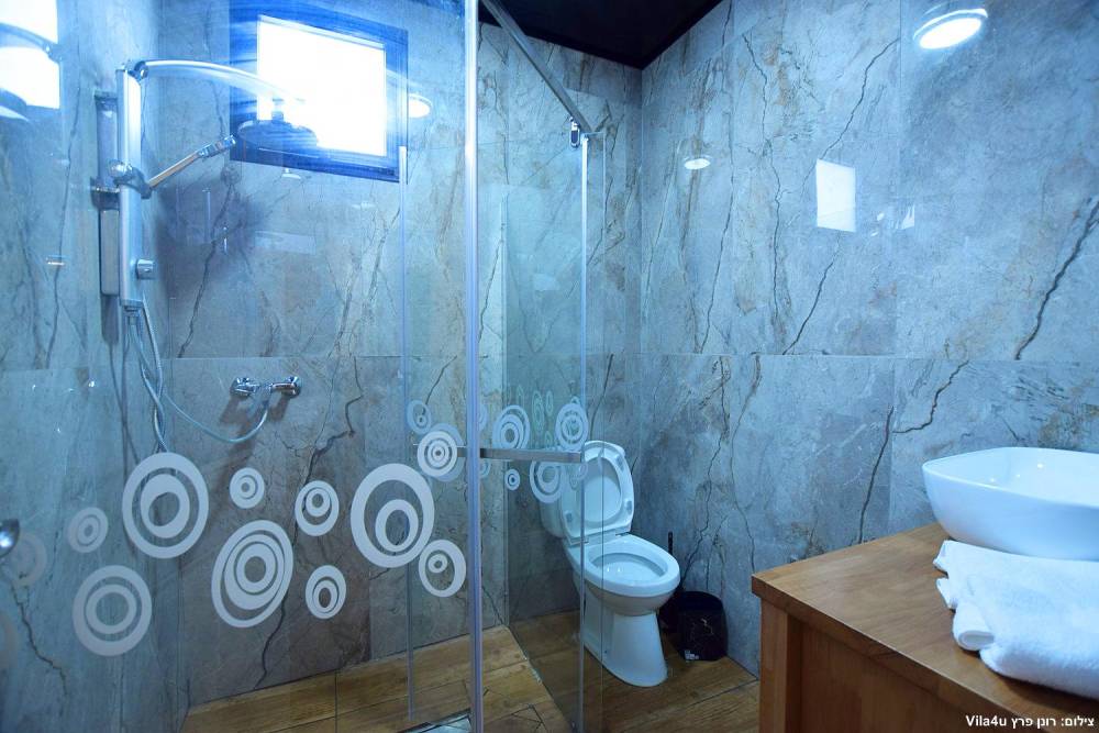 89100 מתחם פנימי, וילה ראש ההר ריזורט, וילה  בירכא וילות - Vila 4 U