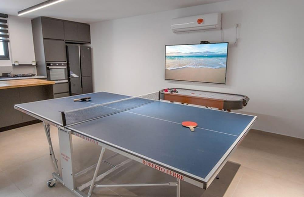 89513 המתחם הפנימי, ארכיטקט ביץ' האוס, וילה  בחדרה וילות - Vila 4 U