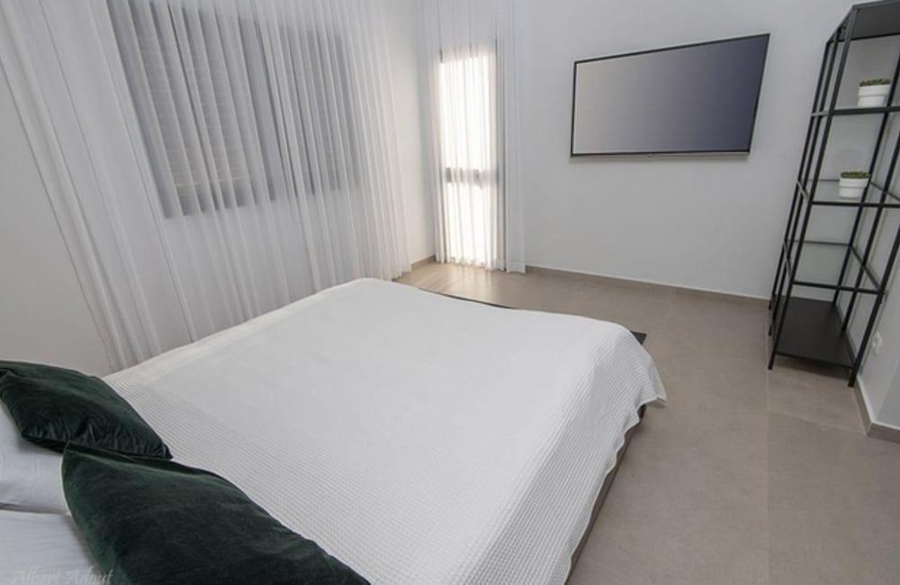 89529 המתחם הפנימי, ארכיטקט ביץ' האוס, וילה  בחדרה וילות - Vila 4 U