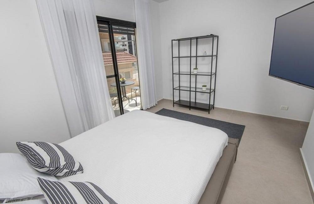 89535 המתחם הפנימי, ארכיטקט ביץ' האוס, וילה  בחדרה וילות - Vila 4 U