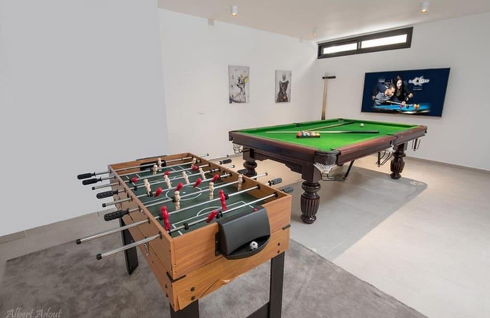 89537 המתחם הפנימי, ארכיטקט ביץ' האוס, וילה  בחדרה וילות - Vila 4 U