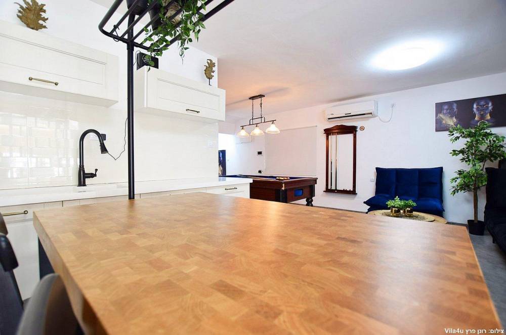 89633 גלריה כללית, וילה גיגס האוס בוטיק, וילה  בחצור הגלילית וילות - Vila 4 U