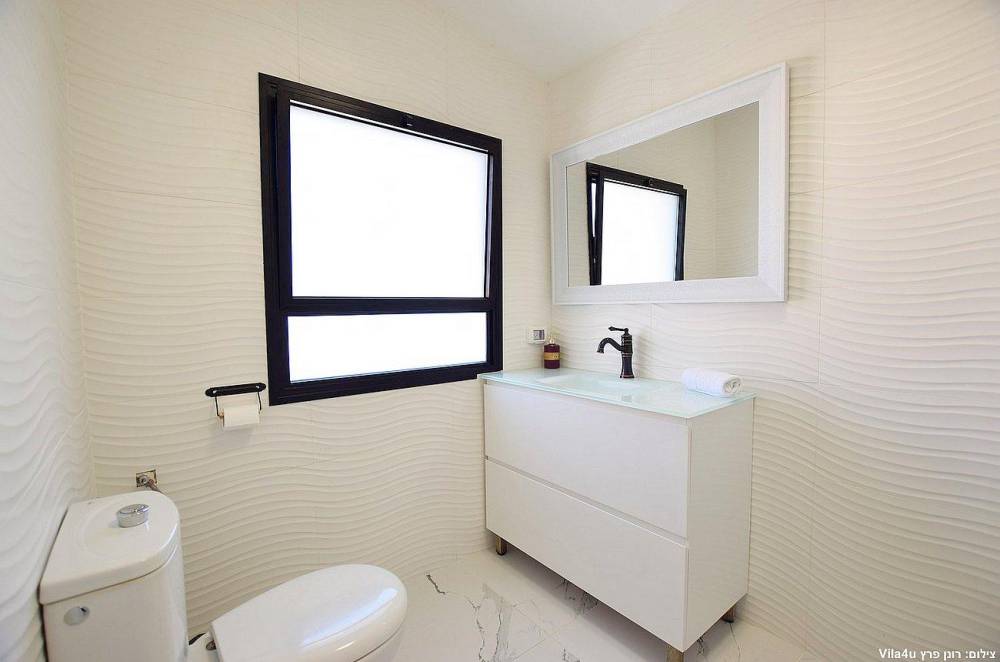 89640 גלריה כללית, וילה גיגס האוס בוטיק, וילה  בחצור הגלילית וילות - Vila 4 U