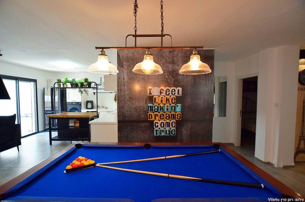 89668 גלריית פנים, וילה גיגס האוס בוטיק, וילה  בחצור הגלילית וילות - Vila 4 U