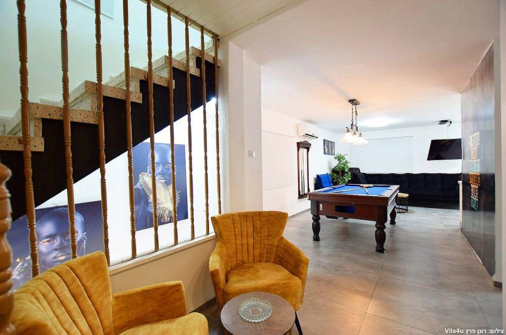 89680 גלריית פנים, וילה גיגס האוס בוטיק, וילה  בחצור הגלילית וילות - Vila 4 U