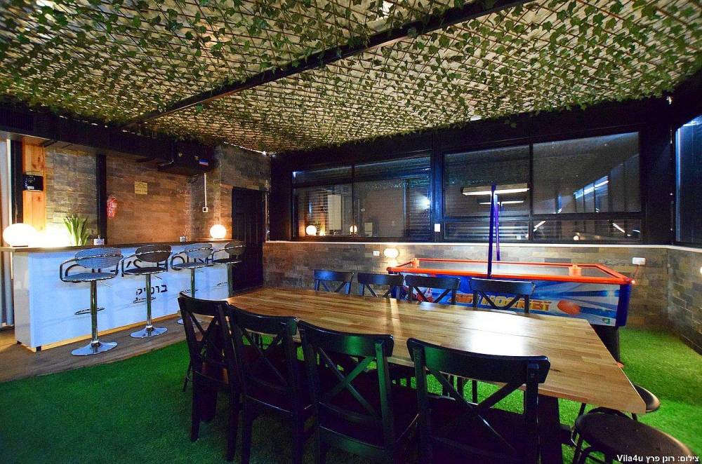 89681 גלריית פנים, וילה גיגס האוס בוטיק, וילה  בחצור הגלילית וילות - Vila 4 U