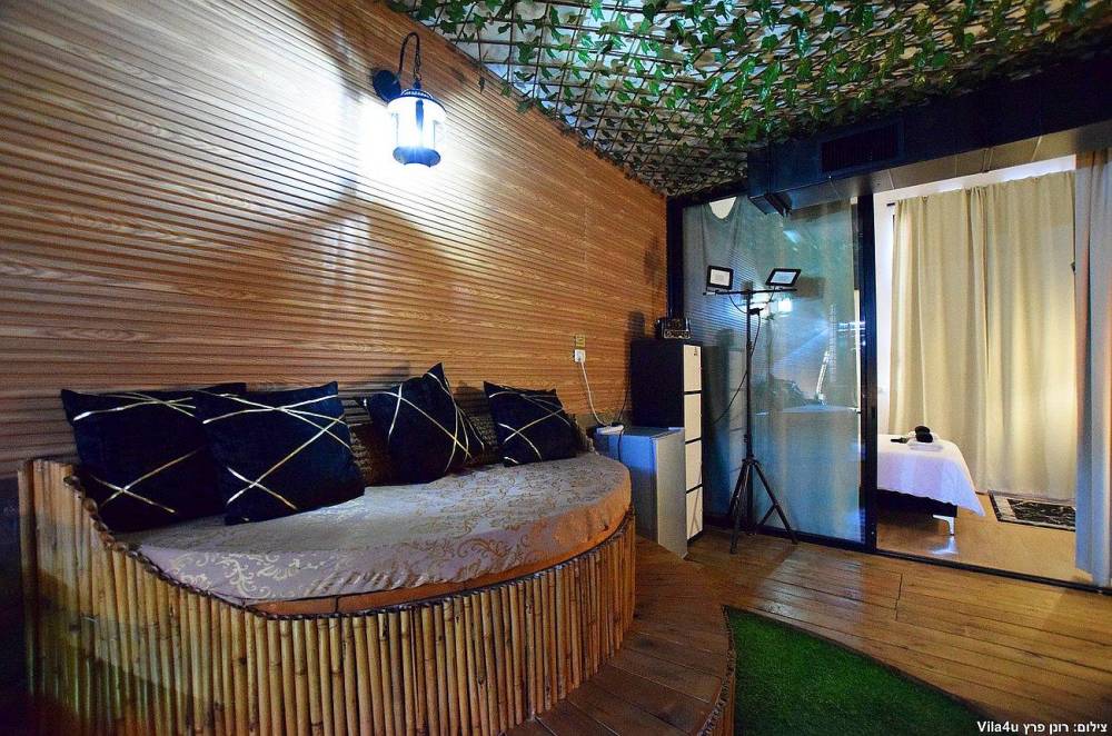 89682 גלריית פנים, וילה גיגס האוס בוטיק, וילה  בחצור הגלילית וילות - Vila 4 U