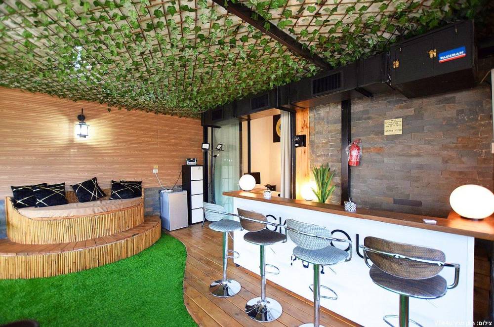 89683 גלריית פנים, וילה גיגס האוס בוטיק, וילה  בחצור הגלילית וילות - Vila 4 U