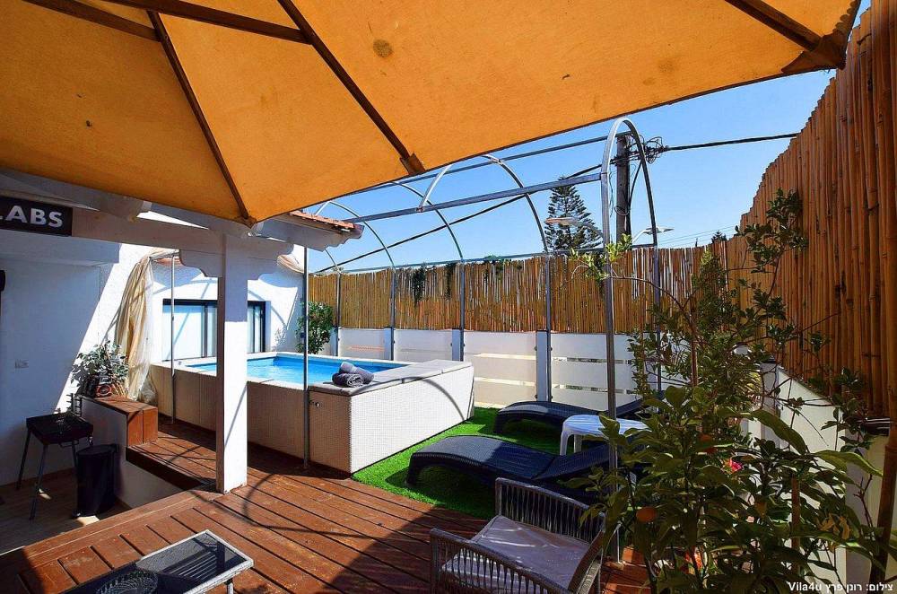 89709 גלריית חוץ, וילה גיגס האוס בוטיק, וילה  בחצור הגלילית וילות - Vila 4 U