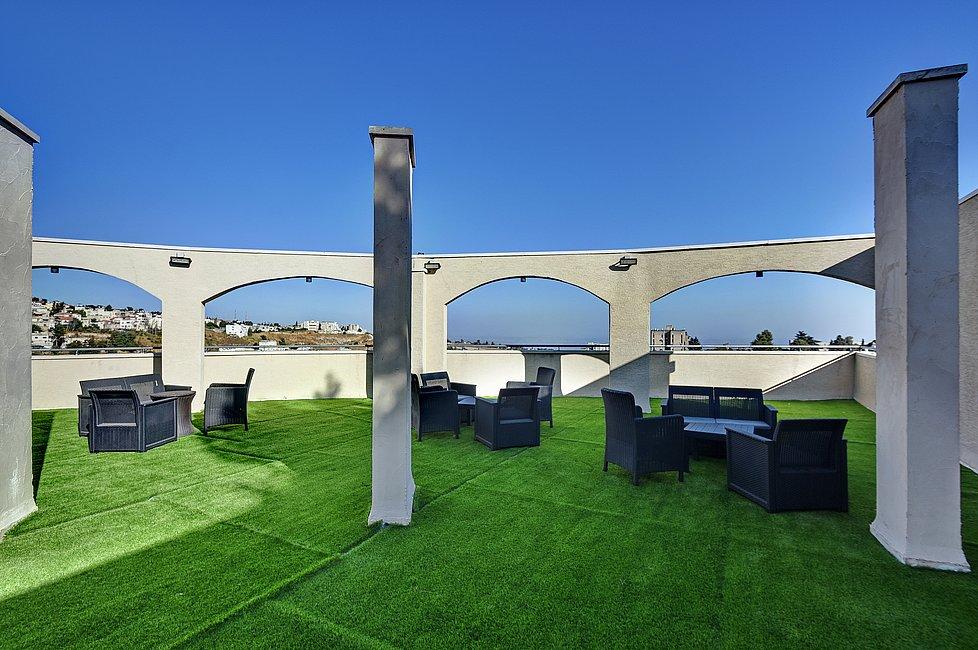 89776 המתחם החיצוני, מלון רומנו, וילה  בצפת וילות - Vila 4 U