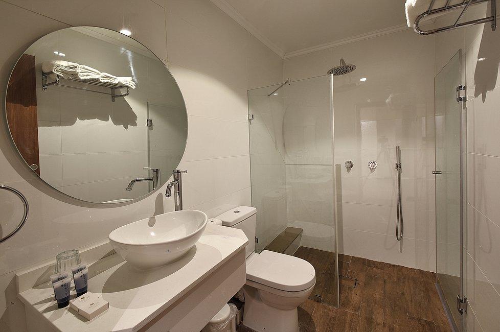 89792 פנים הסוויטות והחדרים, מלון רומנו, וילה  בצפת וילות - Vila 4 U