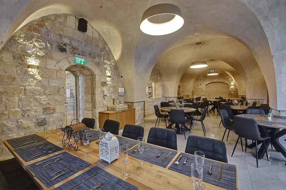 89829 חדר האוכל, מלון רומנו, וילה  בצפת וילות - Vila 4 U