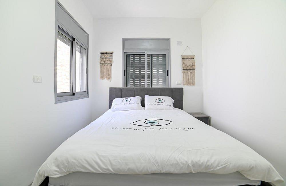 91763 פנים הוילה והחדרים, וילה רקפת, וילה  בטבריה וילות - Vila 4 U