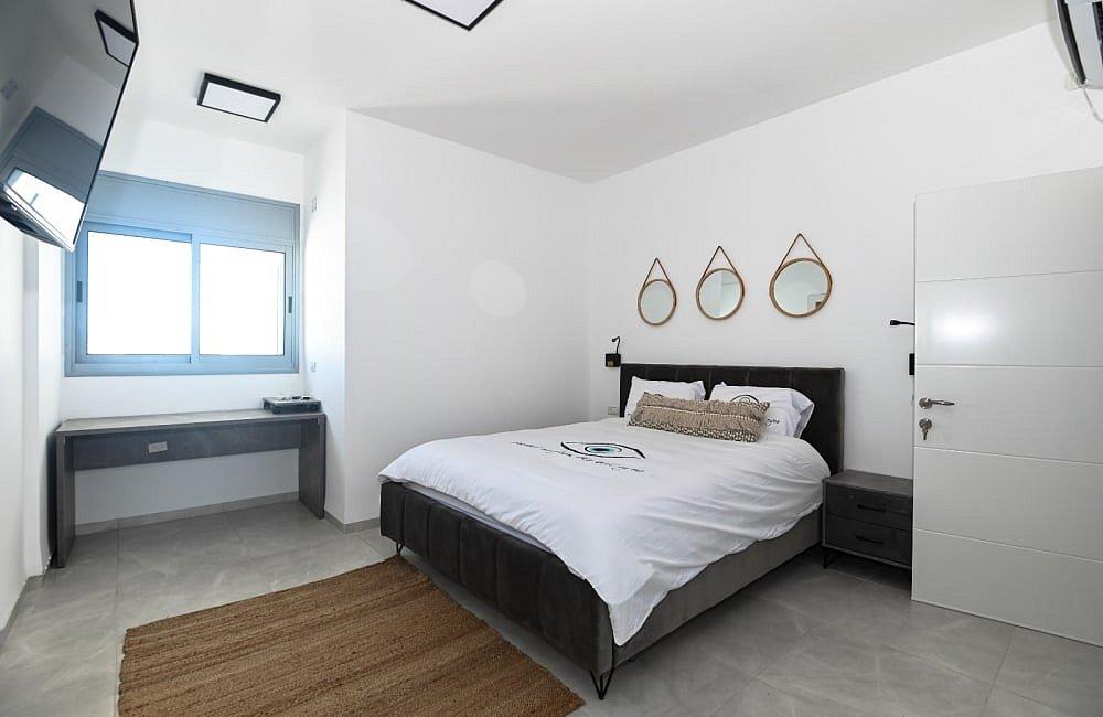 91771 פנים הוילה והחדרים, וילה רקפת, וילה  בטבריה וילות - Vila 4 U