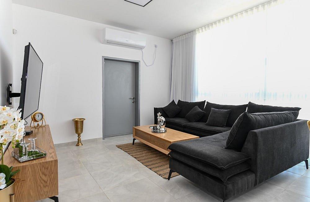 91774 פנים הוילה והחדרים, וילה רקפת, וילה  בטבריה וילות - Vila 4 U