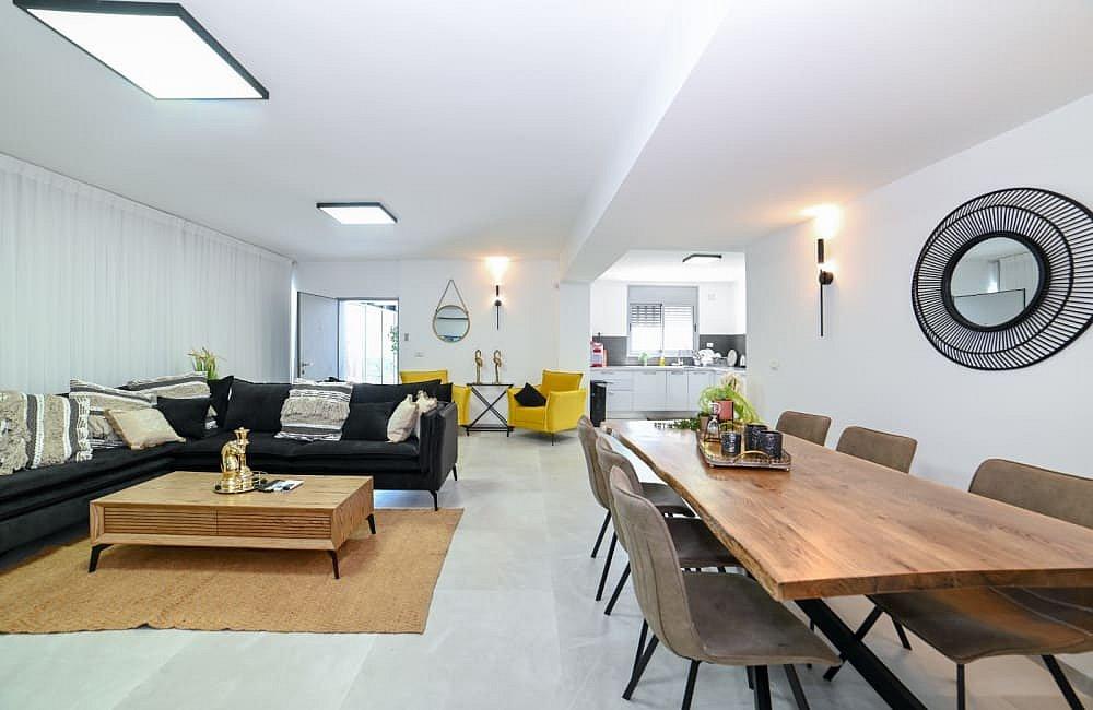 91788 פנים הוילה והחדרים, וילה רקפת, וילה  בטבריה וילות - Vila 4 U