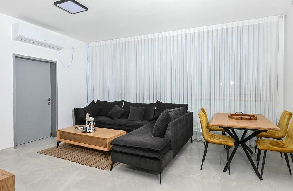 91796 פנים הוילה והחדרים, וילה רקפת, וילה  בטבריה וילות - Vila 4 U